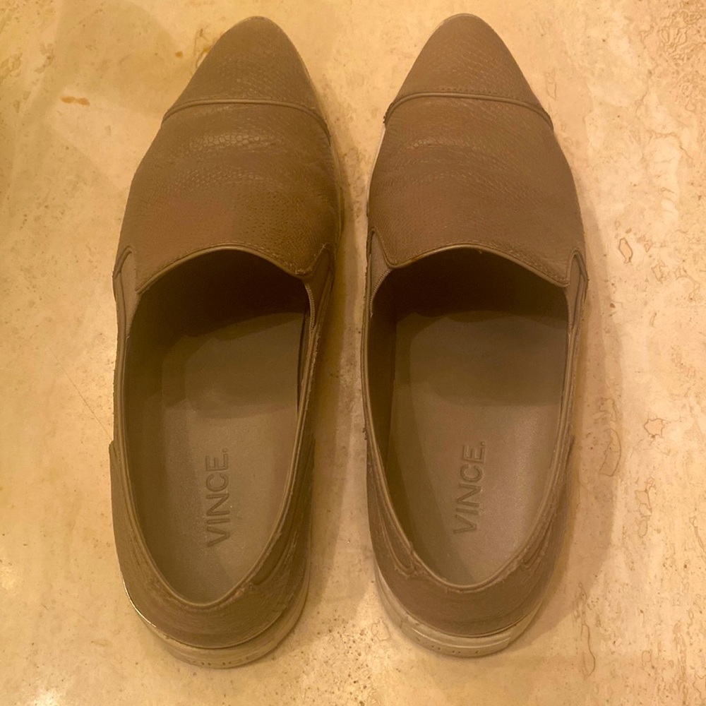 VINCE POINTED TOE SNEAKERS